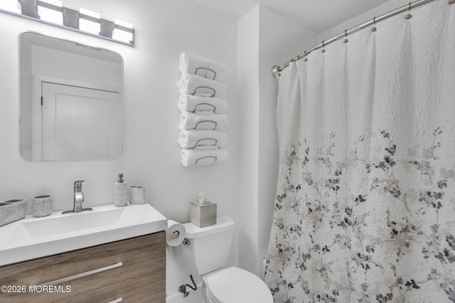 2785 Lenox Street, Toms River, NJ 08755