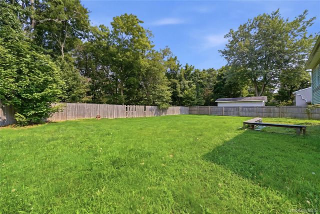 949 Taylor Avenue, East Patchogue, NY 11772