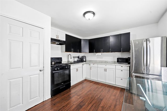 949 Taylor Avenue, East Patchogue, NY 11772