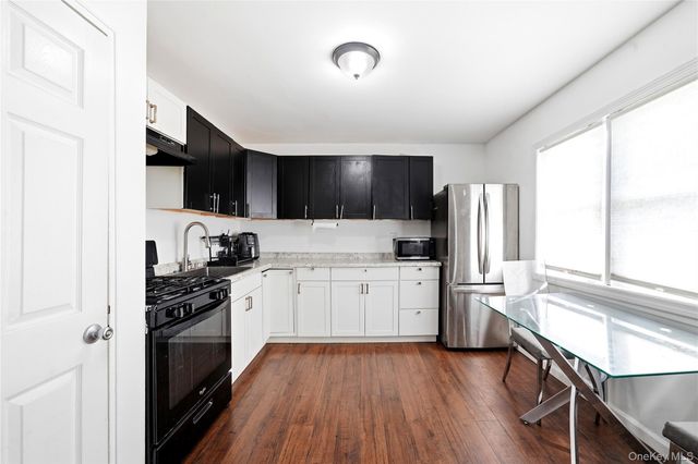 949 Taylor Avenue, East Patchogue, NY 11772