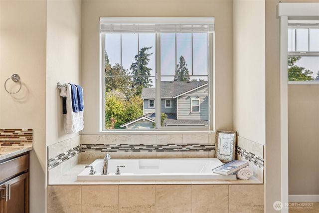 32741 NE 52nd Street, Carnation, WA 98014