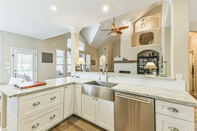 14134 Prospect Point Drive, Cypress, TX 77429