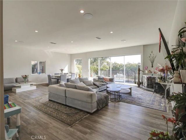 4148 Camino De La Cumbre, Sherman Oaks, CA 91423