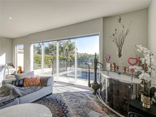 4148 Camino De La Cumbre, Sherman Oaks, CA 91423