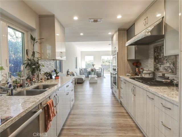 4148 Camino De La Cumbre, Sherman Oaks, CA 91423