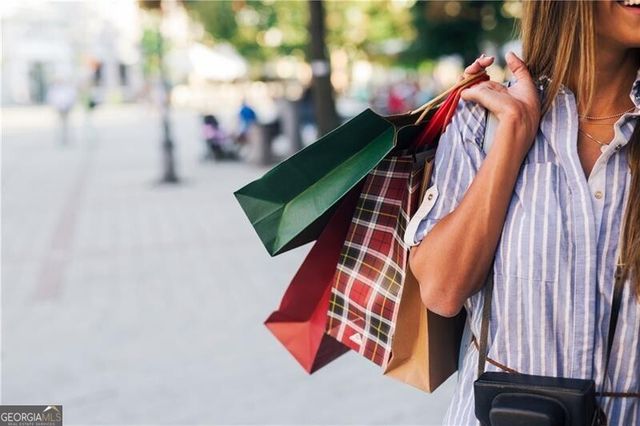 245 Mayfair Court, Alpharetta, GA 30009