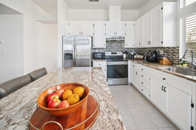 17 17 Burlwood Ct, Pittsburg, CA 94565