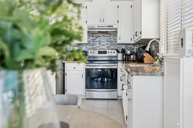 17 17 Burlwood Ct, Pittsburg, CA 94565