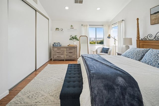 17 17 Burlwood Ct, Pittsburg, CA 94565