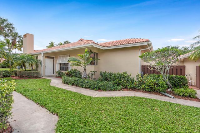 135 Old Meadow Way, Palm Beach Gardens, FL 33418