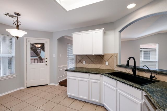 10614 Axis Xing, San Antonio, TX 78245