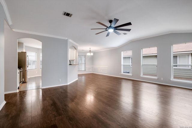 10614 Axis Xing, San Antonio, TX 78245