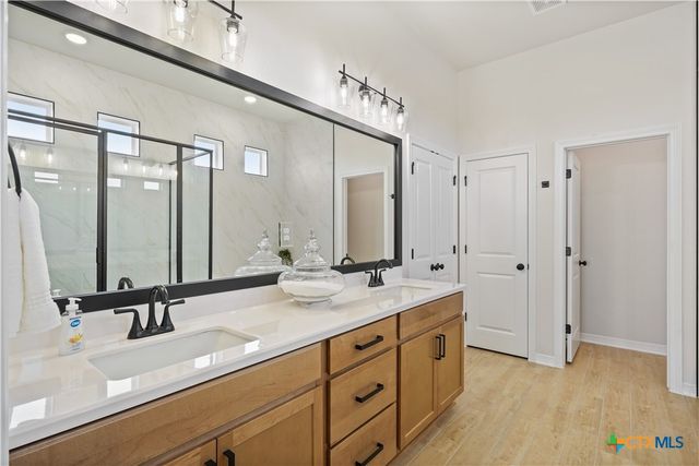 76 Desert Rose Trail, Temple, TX 76502