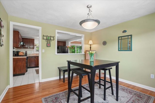 6 Nutmeg Drive, Nashua, NH 03062