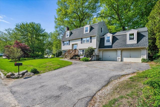 6 Nutmeg Drive, Nashua, NH 03062