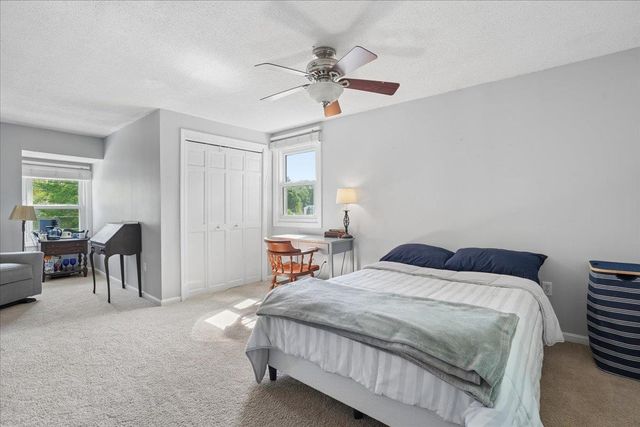 6 Nutmeg Drive, Nashua, NH 03062