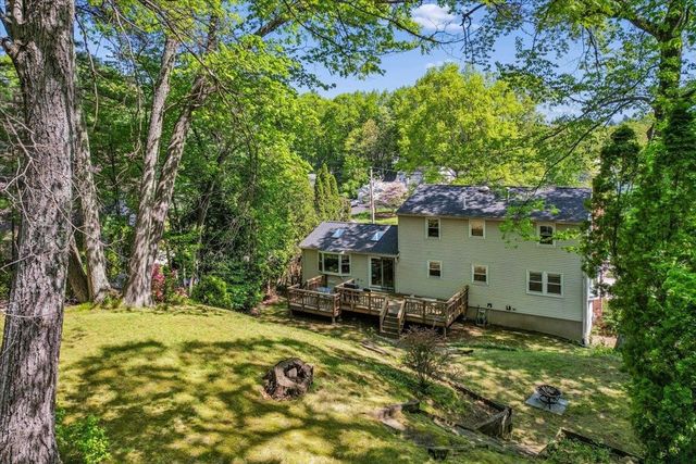 6 Nutmeg Drive, Nashua, NH 03062