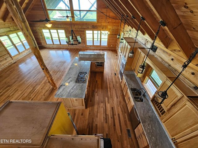 296 McClellen Rd, Madisonville, TN 37354