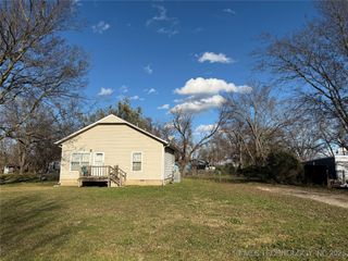 125 C Street SE, Inola, OK 74036