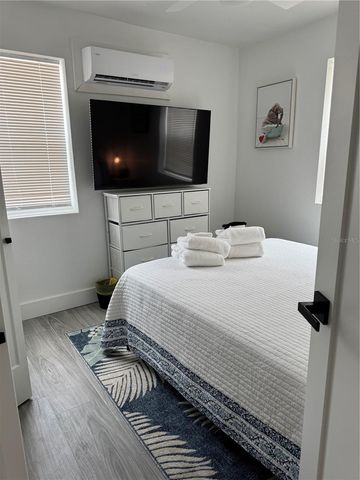 111 86TH AVENUE 1, Treasure Island, FL 33706