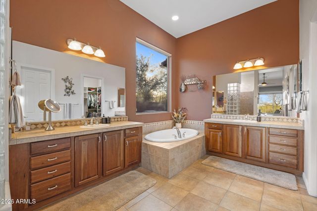 40127 N CANDLEWYCK Lane, Anthem, AZ 85086