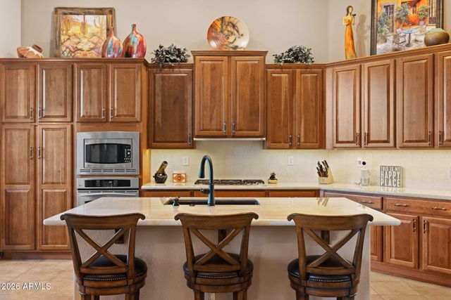 40127 N CANDLEWYCK Lane, Anthem, AZ 85086