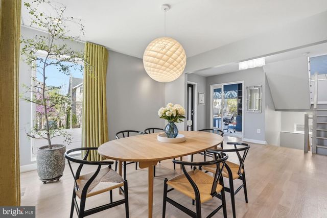 1404 N HERNDON ST, Arlington, VA 22201