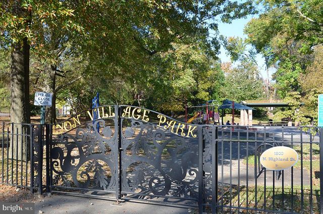 1404 N HERNDON ST, Arlington, VA 22201