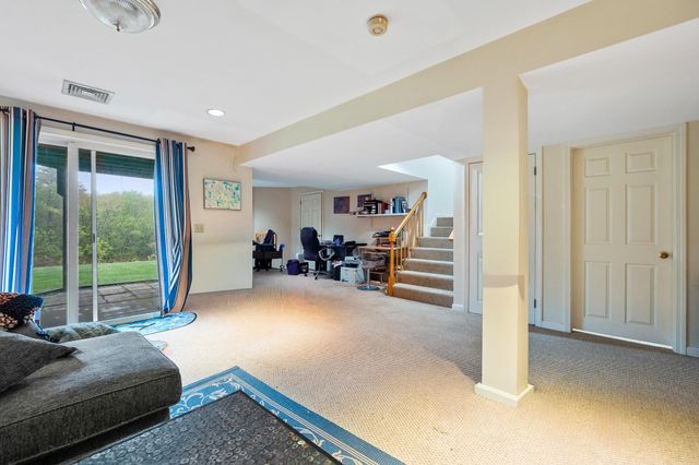 9 Bristol Hill Road, Windham, NH 03087