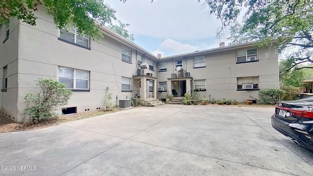 1464 HOLMESDALE Road 4, Jacksonville, FL 32207