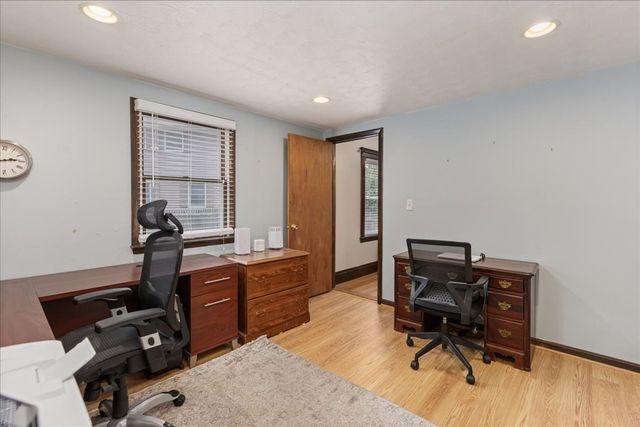 66 Edgemere Rd, Lynn, MA 01904