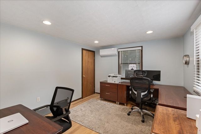 66 Edgemere Rd, Lynn, MA 01904