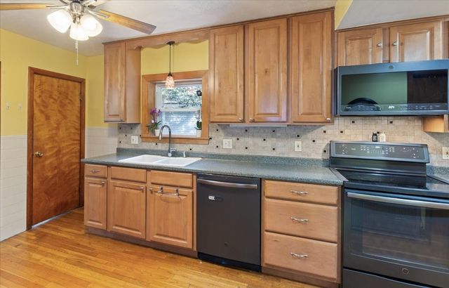 66 Edgemere Rd, Lynn, MA 01904