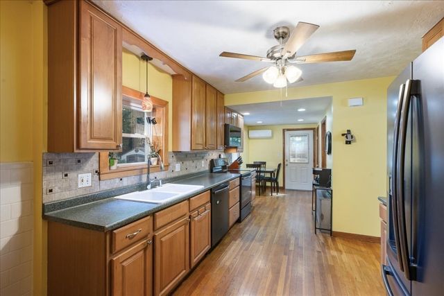 66 Edgemere Rd, Lynn, MA 01904