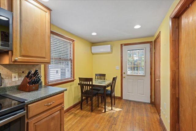 66 Edgemere Rd, Lynn, MA 01904