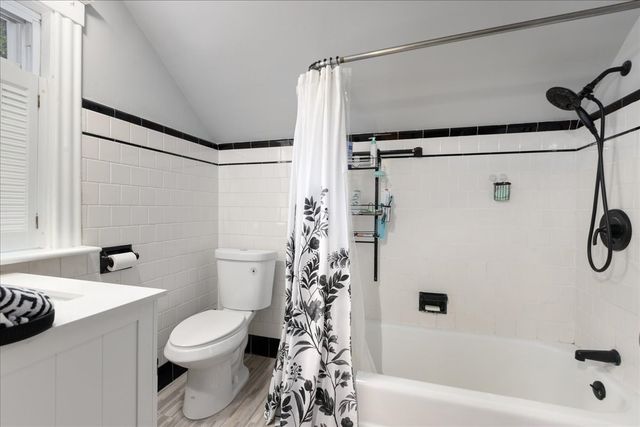 66 Edgemere Rd, Lynn, MA 01904