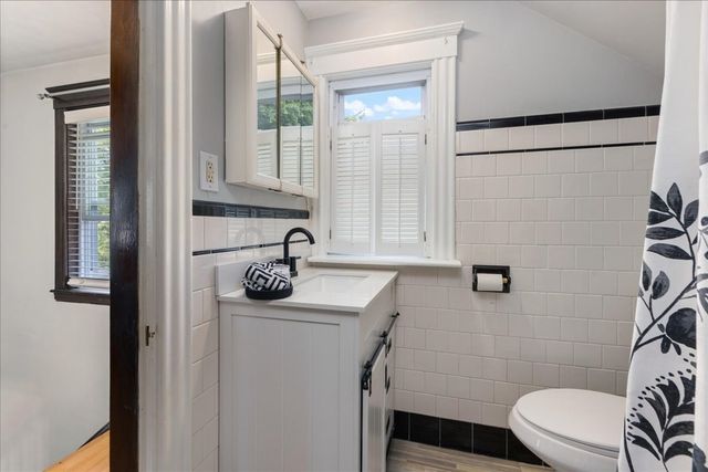 66 Edgemere Rd, Lynn, MA 01904