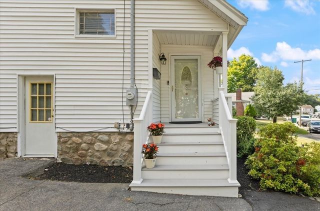 66 Edgemere Rd, Lynn, MA 01904
