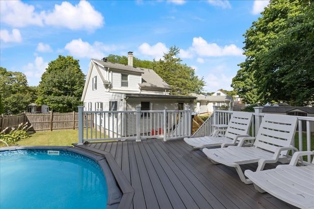 66 Edgemere Rd, Lynn, MA 01904