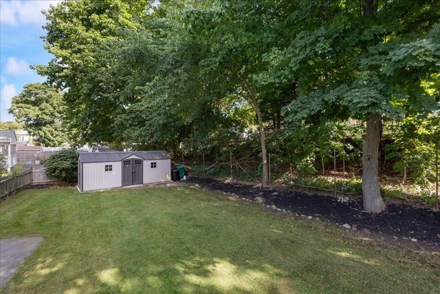 66 Edgemere Rd, Lynn, MA 01904