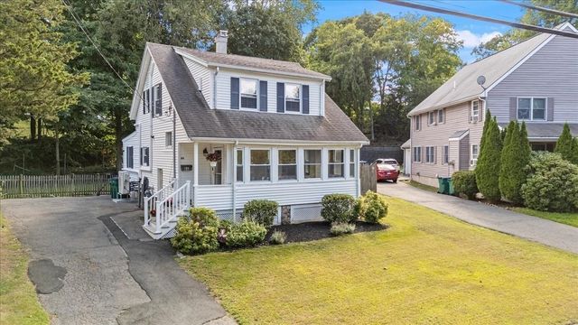 66 Edgemere Rd, Lynn, MA 01904