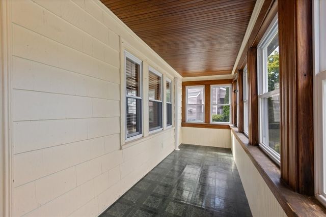 66 Edgemere Rd, Lynn, MA 01904