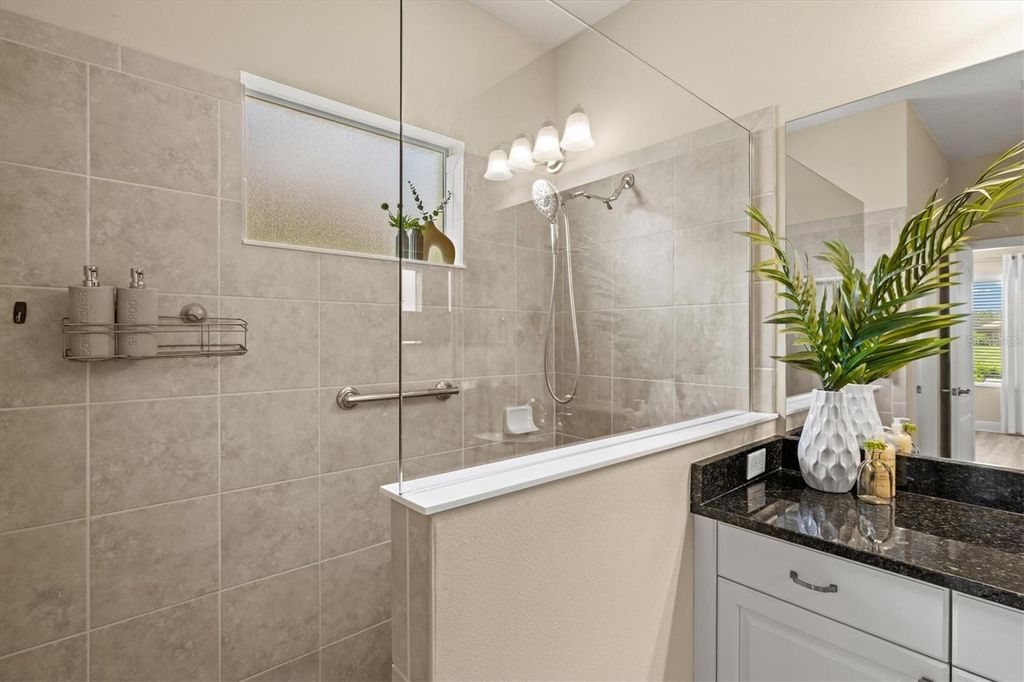 Image 13 of property listing at 12717 DEEP BLUE PLACE, Bradenton, FL 34211