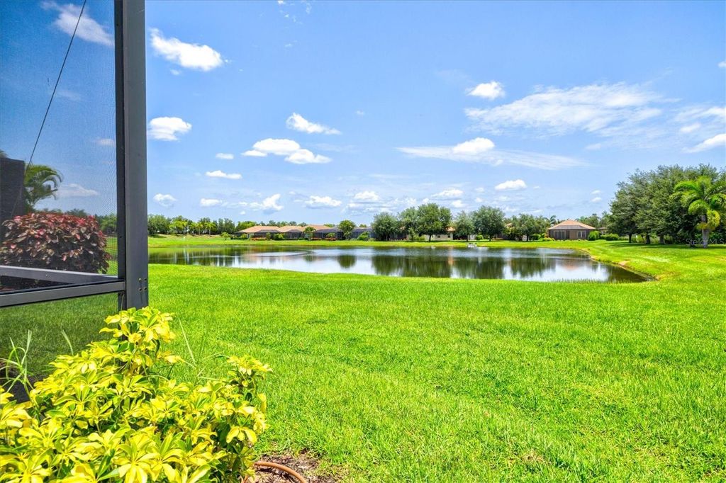 Image 19 of property listing at 12717 DEEP BLUE PLACE, Bradenton, FL 34211