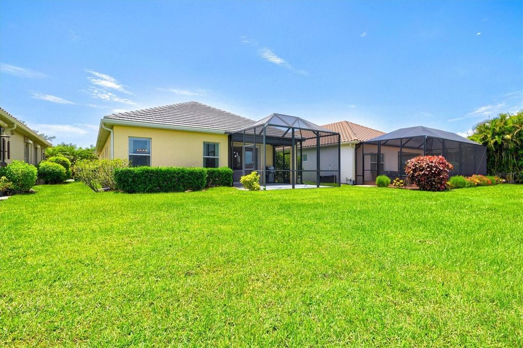 Image 21 of property listing at 12717 DEEP BLUE PLACE, Bradenton, FL 34211