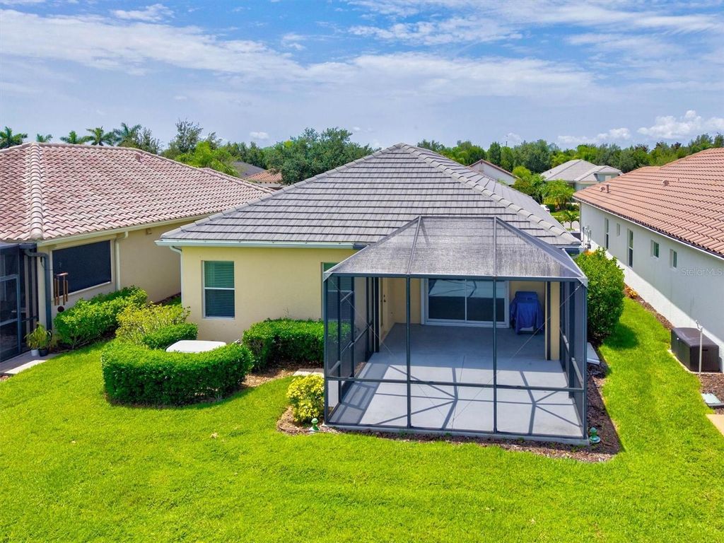 Image 27 of property listing at 12717 DEEP BLUE PLACE, Bradenton, FL 34211