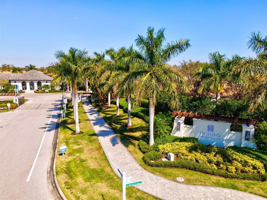 Image 31 of property listing at 12717 DEEP BLUE PLACE, Bradenton, FL 34211