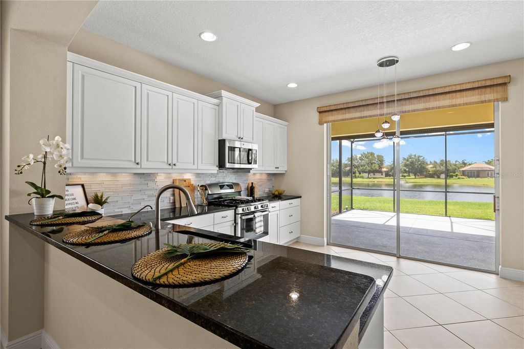 Image 5 of property listing at 12717 DEEP BLUE PLACE, Bradenton, FL 34211