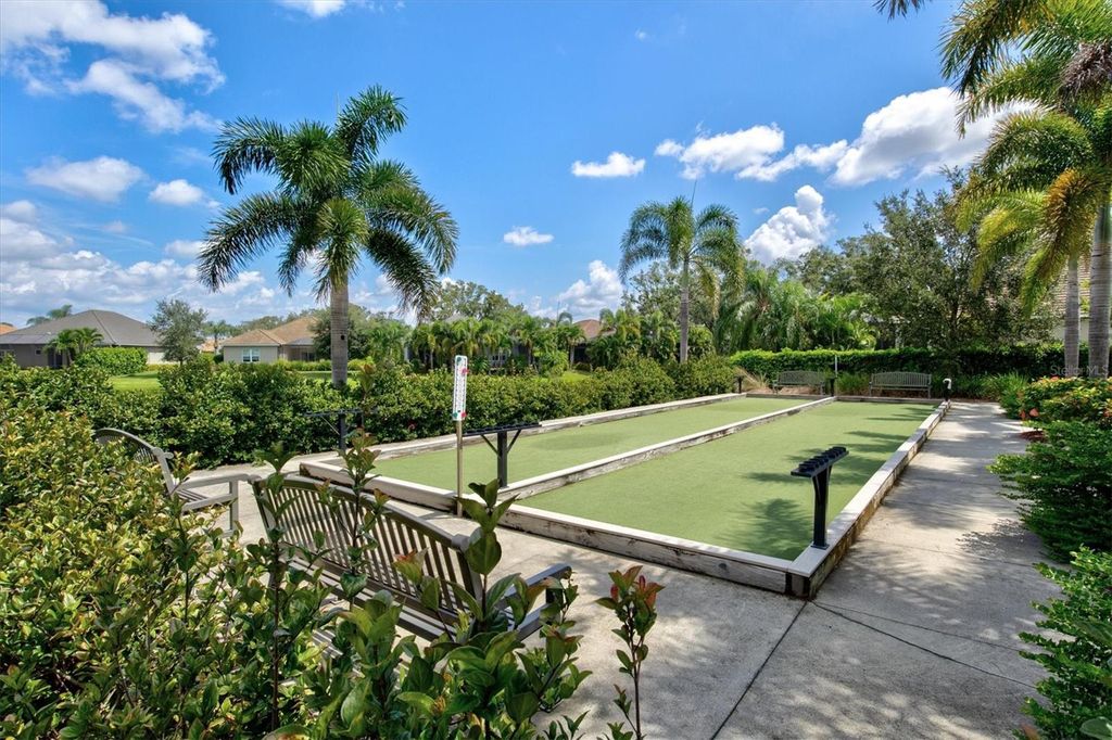 Image 43 of property listing at 12717 DEEP BLUE PLACE, Bradenton, FL 34211