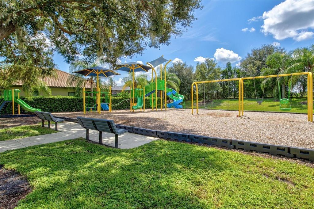 Image 44 of property listing at 12717 DEEP BLUE PLACE, Bradenton, FL 34211